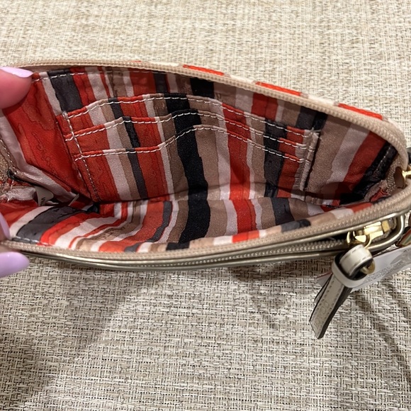 Coach wristlet- Poppy Mini Dot Double Zip Wristlet Wallet - Picture 3 of 3